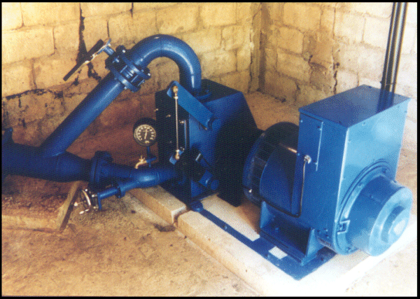 Turbina compacta de la rueda del agua de Pelton para la generación de  energía sostenible de la turbina del generador hidráulico micro